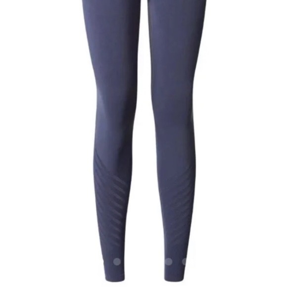 Lululemon Enlighten Tights - Picture 3 of 6